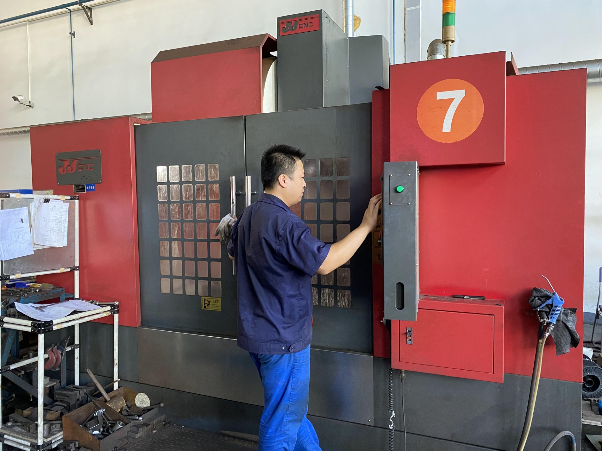 加工中心7號機(jī)